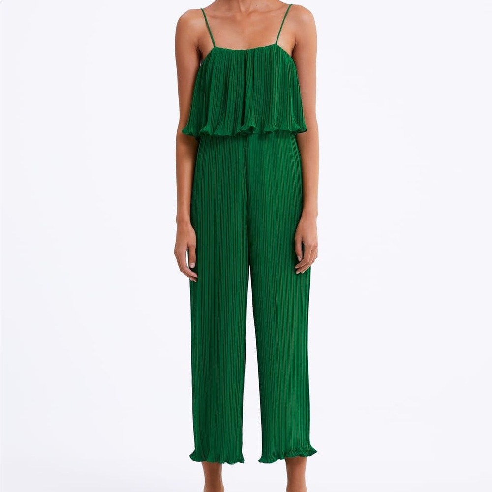 Green Pleated Jumpsuit Sz M NWT
